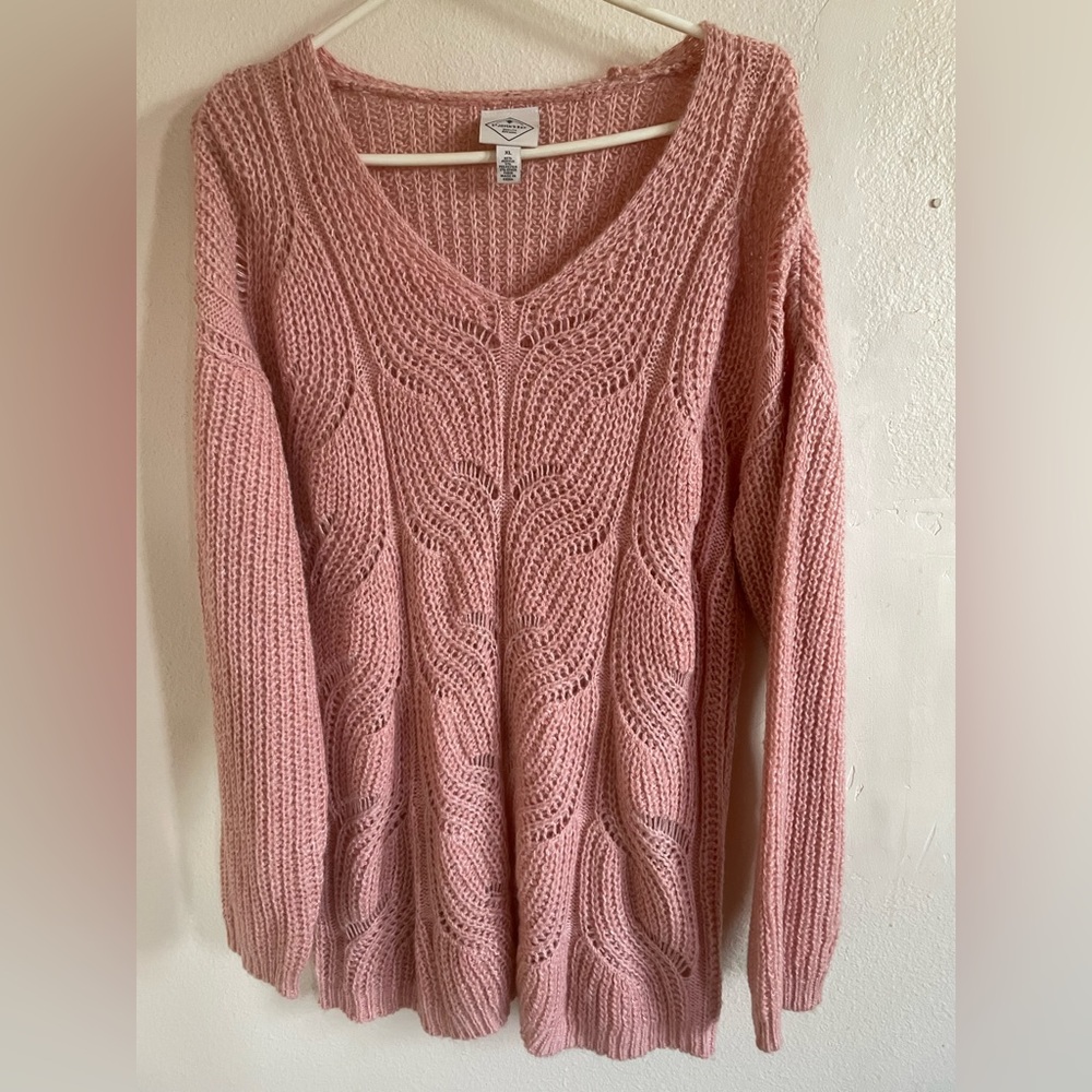 Women’s sweater from St. John’s Bay xl peach color